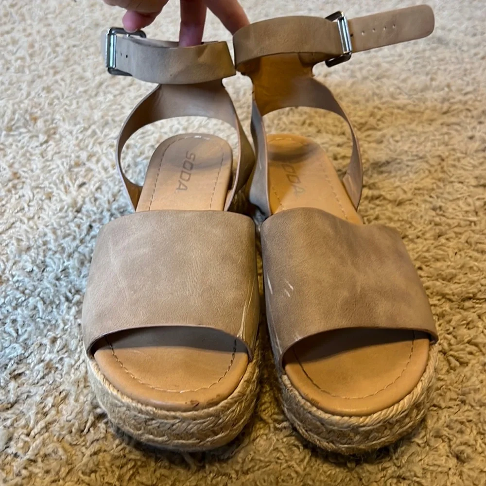 Platform Sandals - Picture 1 of 2